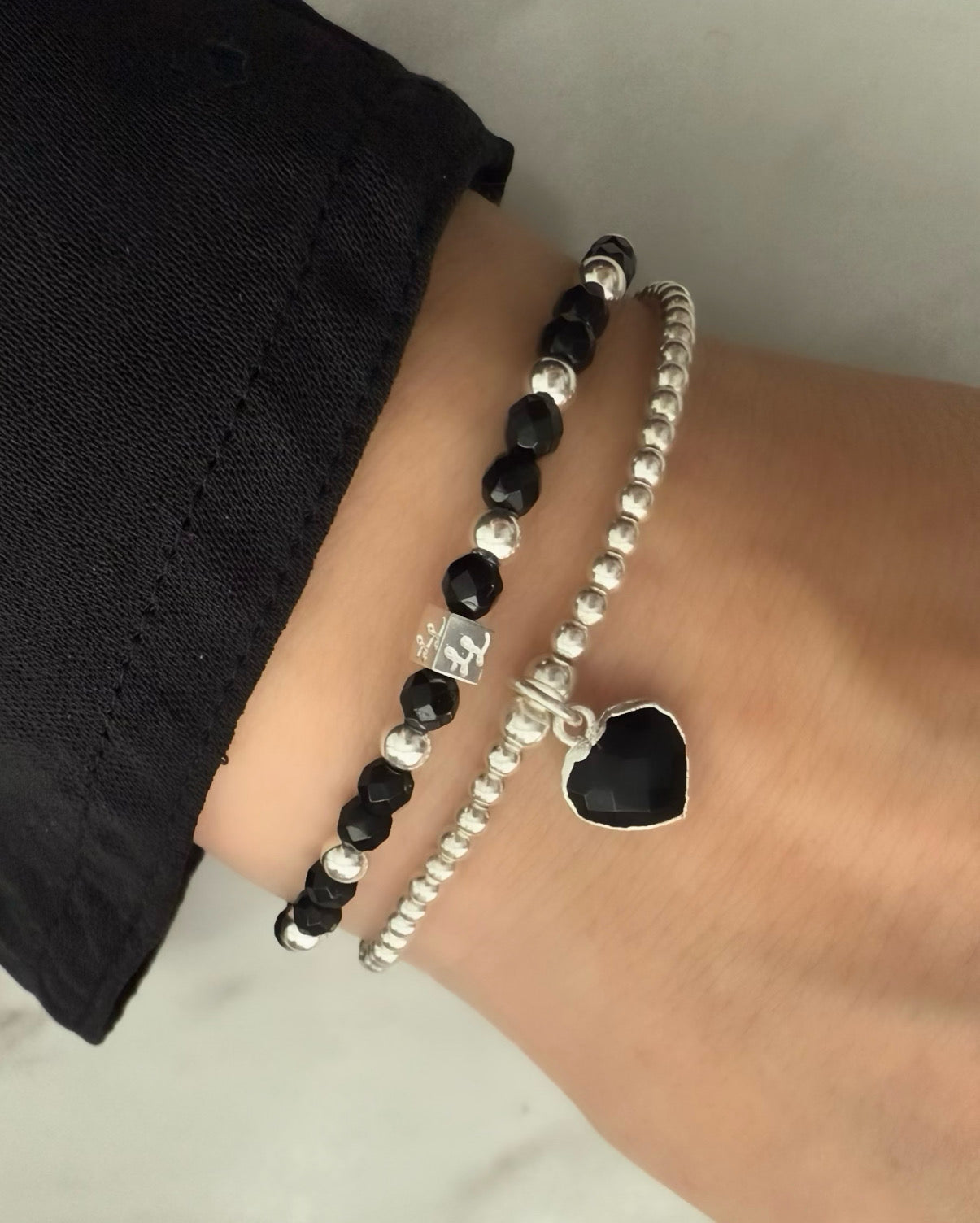 Camilla Colours Black